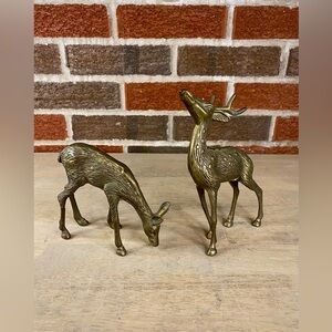 Solid Brass Buck and Doe Deer Pair Vintage Figurines Sculptures set of 2 Decor